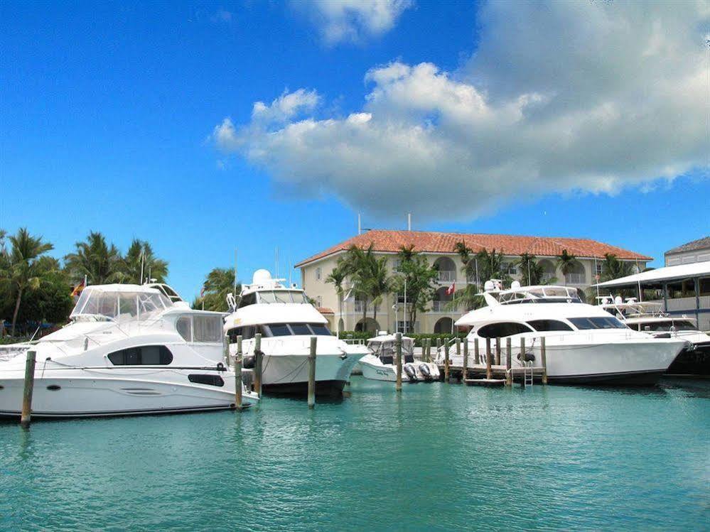Paradise Harbour Club & Marina Нассау Экстерьер фото