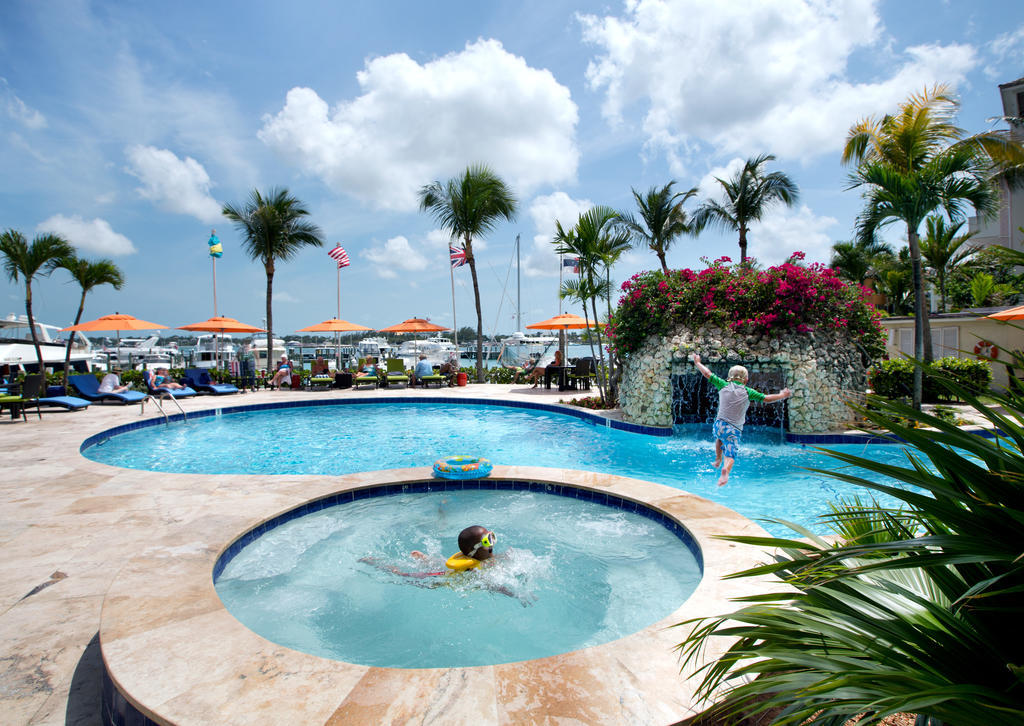 Paradise Harbour Club & Marina Нассау Экстерьер фото